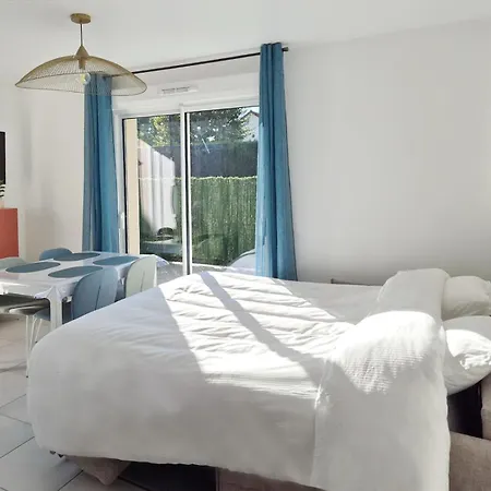 Holiday home Ticya 10 Minutes Parc Disneyland Maison Neuve Independante Jusqu'a 5 Voyageurs Lit Bebe 2 Places Parking Ferme Isles-les-Villenoy