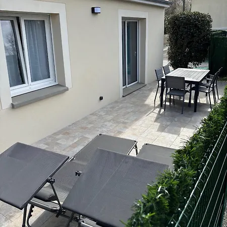 Casa de Férias Ticya 10 Minutes Parc Disneyland Maison Neuve Indépendante Jusqu'à 5 Voyageurs Lit Bébé 2 Places Parking Ferme *